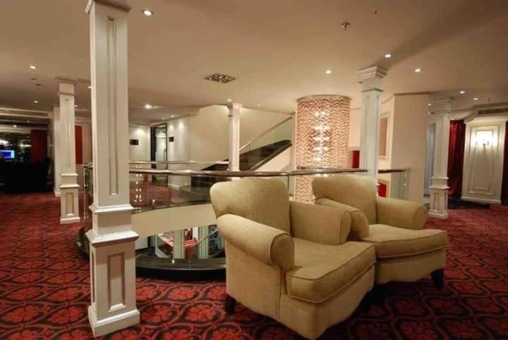 فندق Five Star Nile Cruise From Aswan To Luxor المظهر الخارجي الصورة