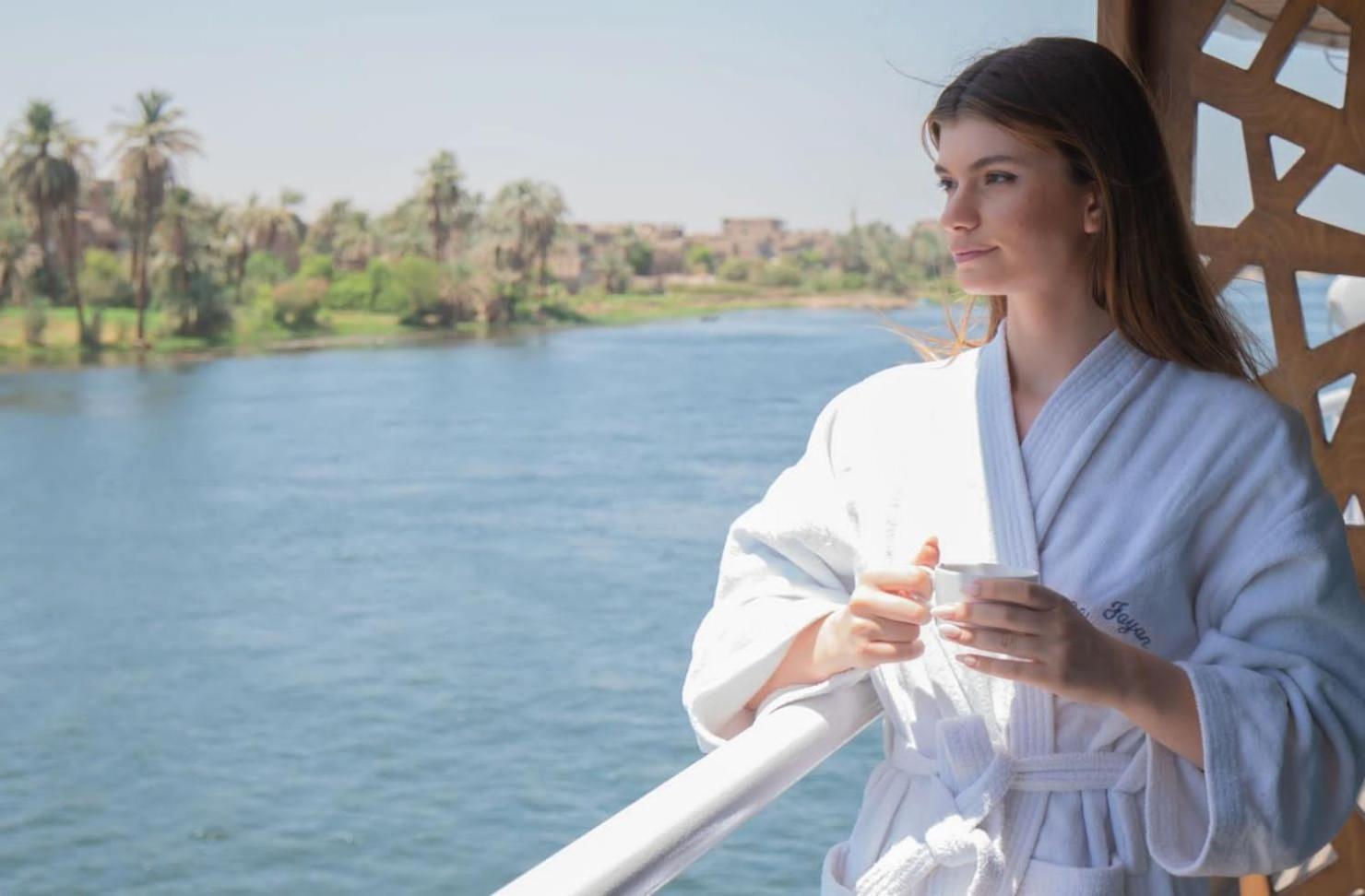 فندق Five Star Nile Cruise From Aswan To Luxor المظهر الخارجي الصورة